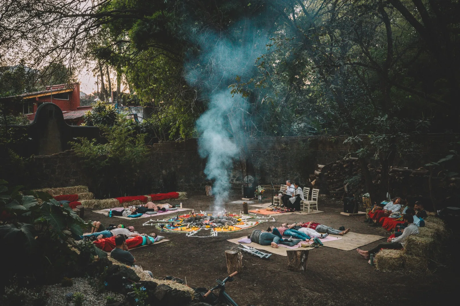 Ceremonia en Fuego Social de IKAL Tepoztlán
